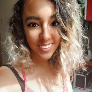 Meet your Posher, Thalia